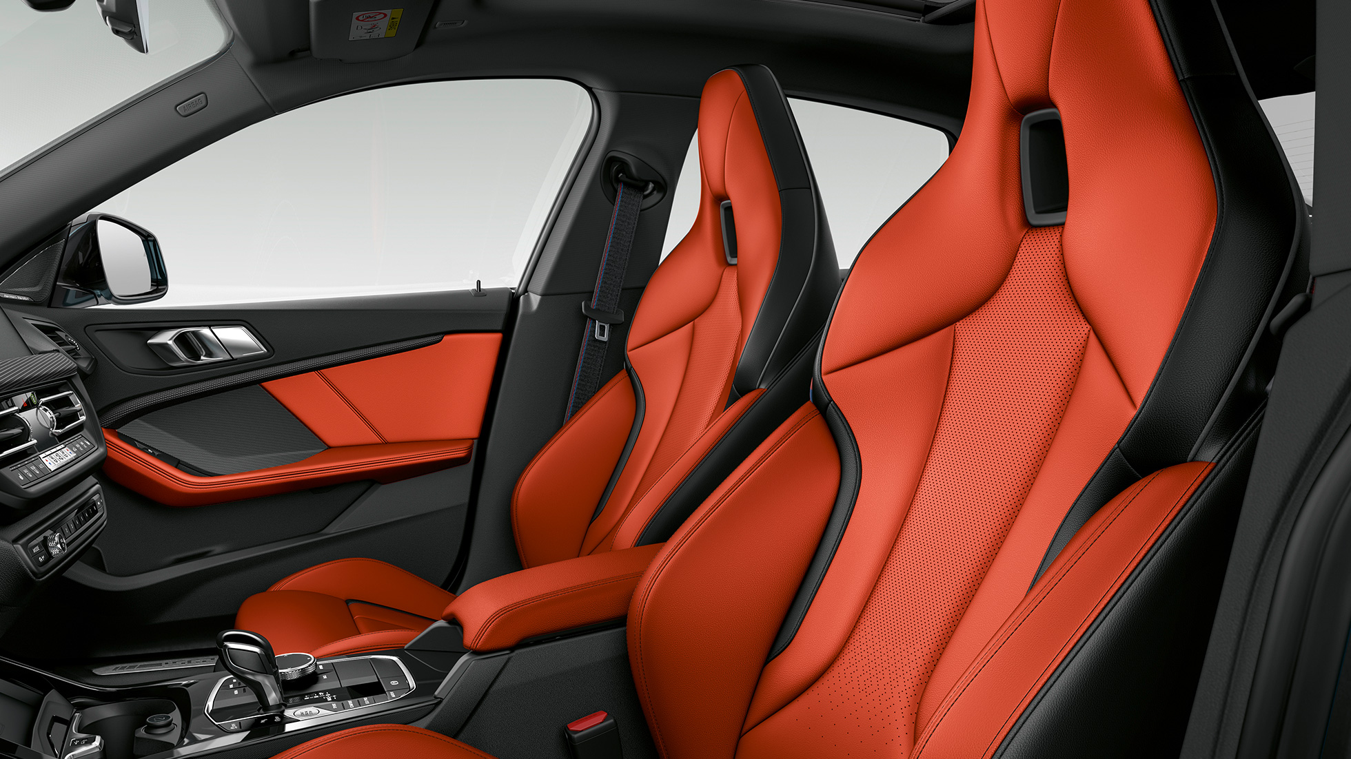 BMW M235i xDrive Gran kupė interjeras Aukščiausios klasės interjeras BMW M235i xDrive Gran kupė 2020 F44 interjeras