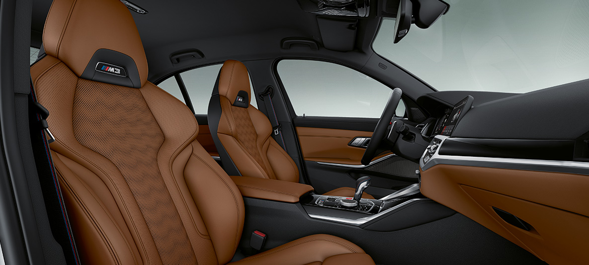 BMW Individual aukštos kokybės medienos interjero apdaila, BMW M3 sedanas G80 2020 BMW Individual aukštos kokybės „Fineline Black“ akytos medienos interjero apdaila su sidabro atspalviu, BMW M3 sedanas G80 2020