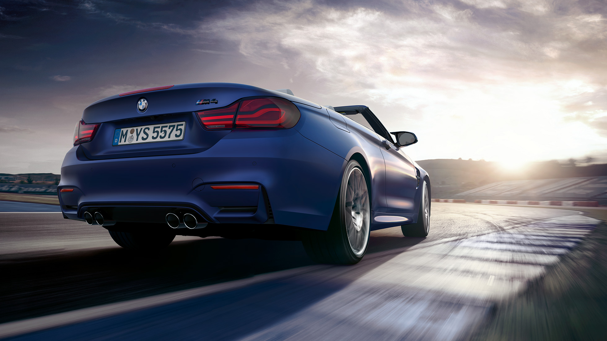BMW M4 kabrioletas, vairavimo dinamika BMW M4 kabrioletas, vairavimo dinamika, automobilio dinaminės savybės