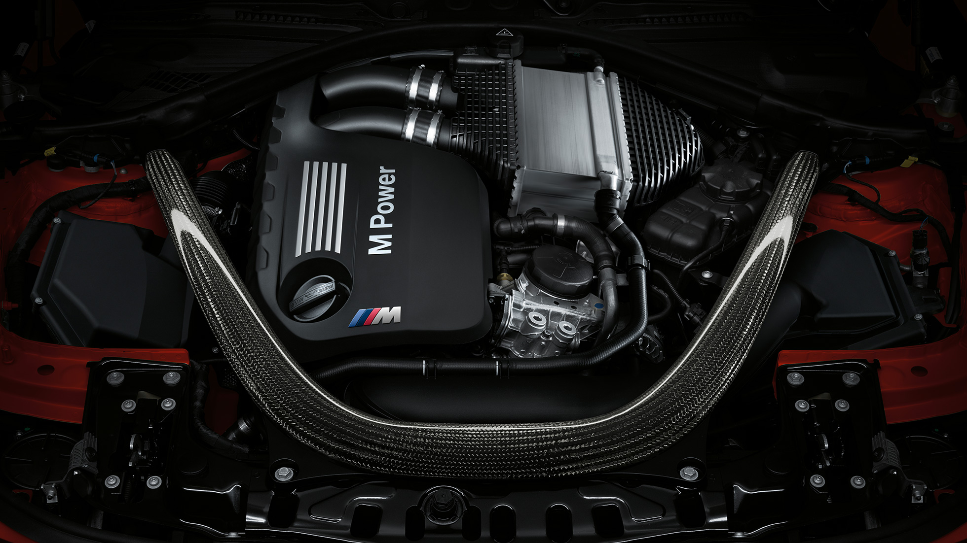 BMW M4 kupė, 6 cilindrų benzininis variklis BMW M4 kupė, M TwinPower Turbo vienos eilės 6 cilindrų benzininis variklis