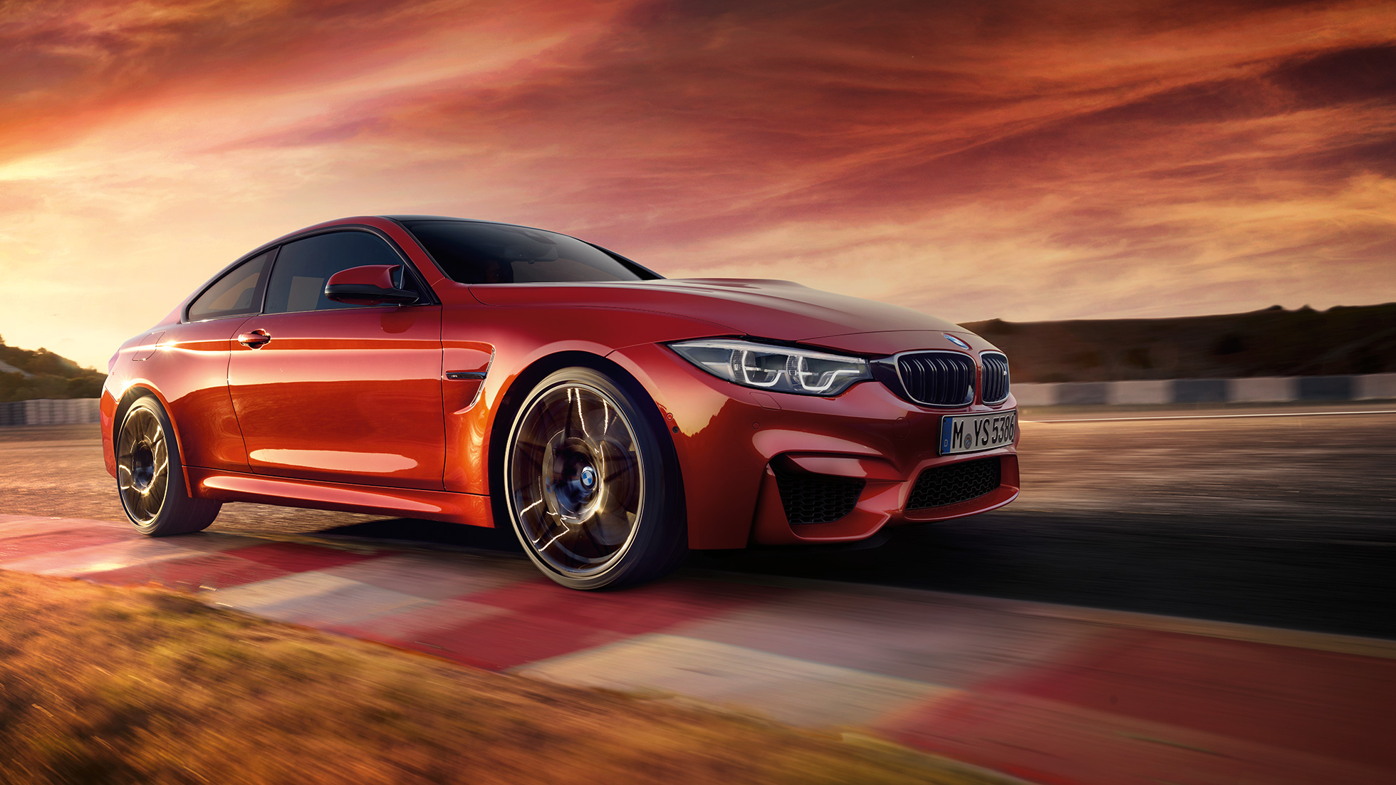 BMW M4 kupė, M Competition paketas BMW M4 kupė, M Competition paketas, vairavimo dinamika