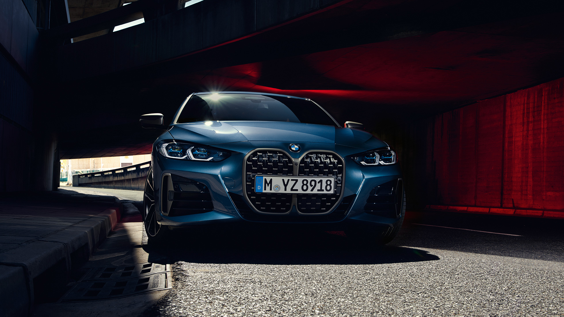 BMW dvigubos priekinės grotelės, LED priekiniai žibintai, BMW M440i xDrive kupė G22 2020 BMW M440i xDrive kupė Arctic Race mėlyno metaliko spalvos G22 2020 vaizdas iš priekio, BMW priekinės grotelės, LED priekiniai žibintai