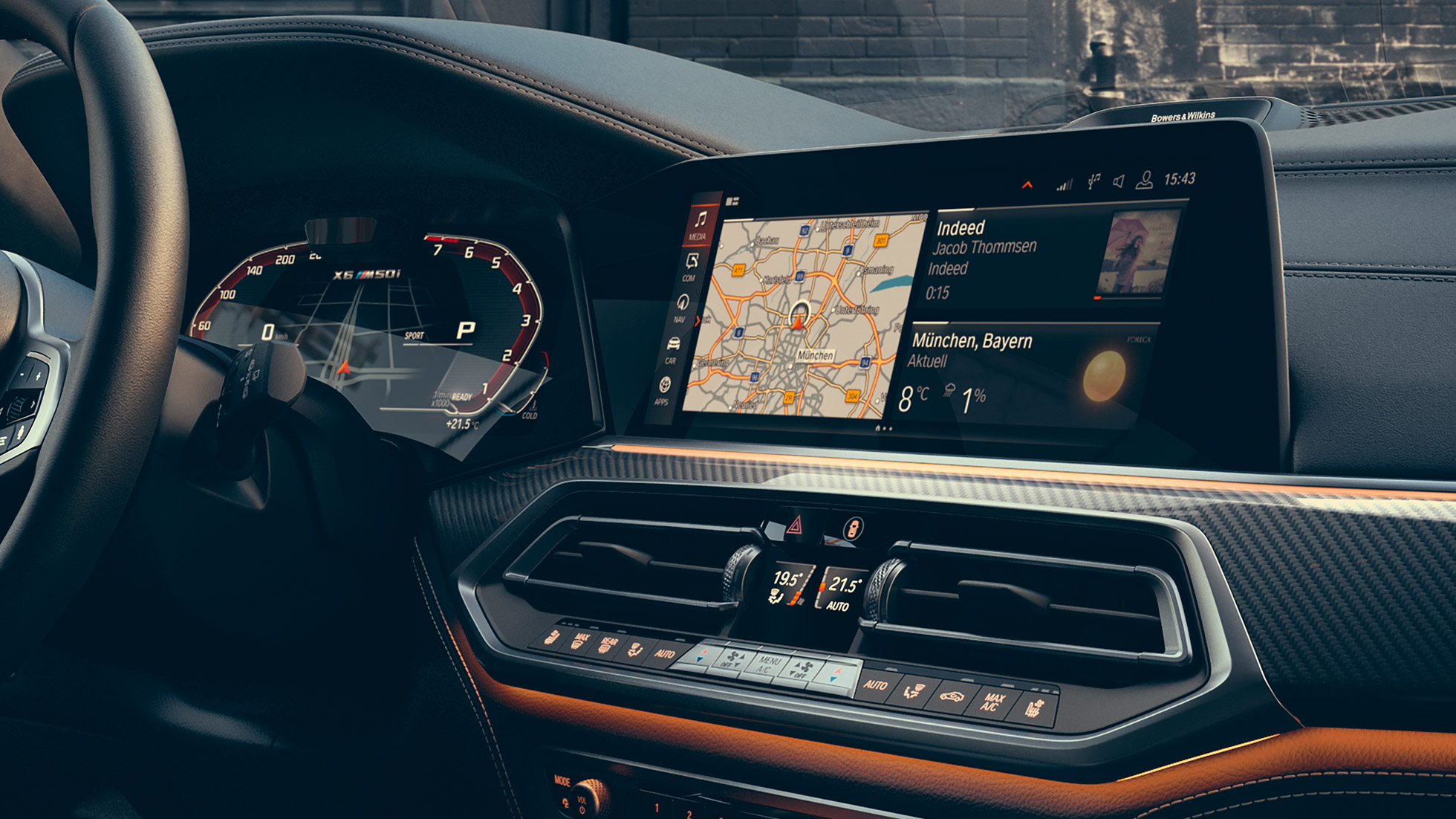 BMW X6 M50i, vairuotojo erdvė BMW X6 M50i, vairuotojo erdvė, orientuota į vairuotoją