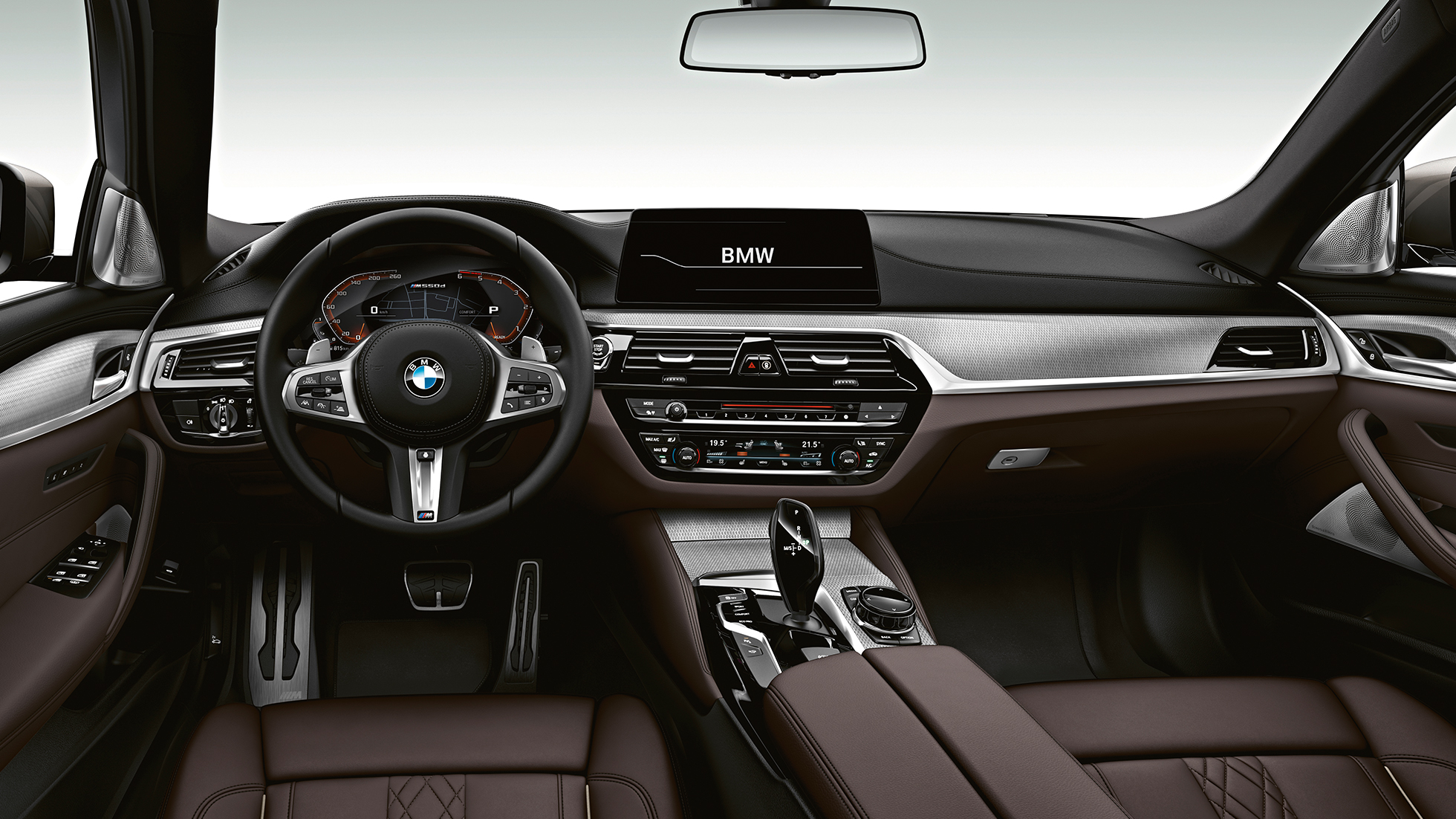 Vairuotojo erdvė BMW M550d xDrive Touring Vairuotojo erdvė BMW M550d xDrive Touring G31 interjeras