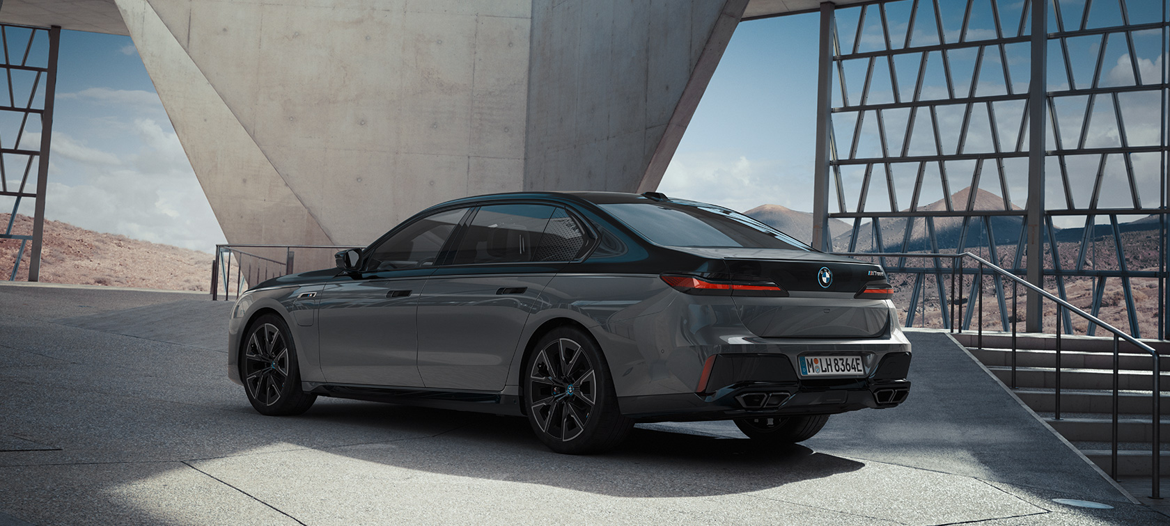Produktų akcentai BMW M760e xDrive sedanas G70 BMW M760e xDrive sedanas G70 Produktų akcentai