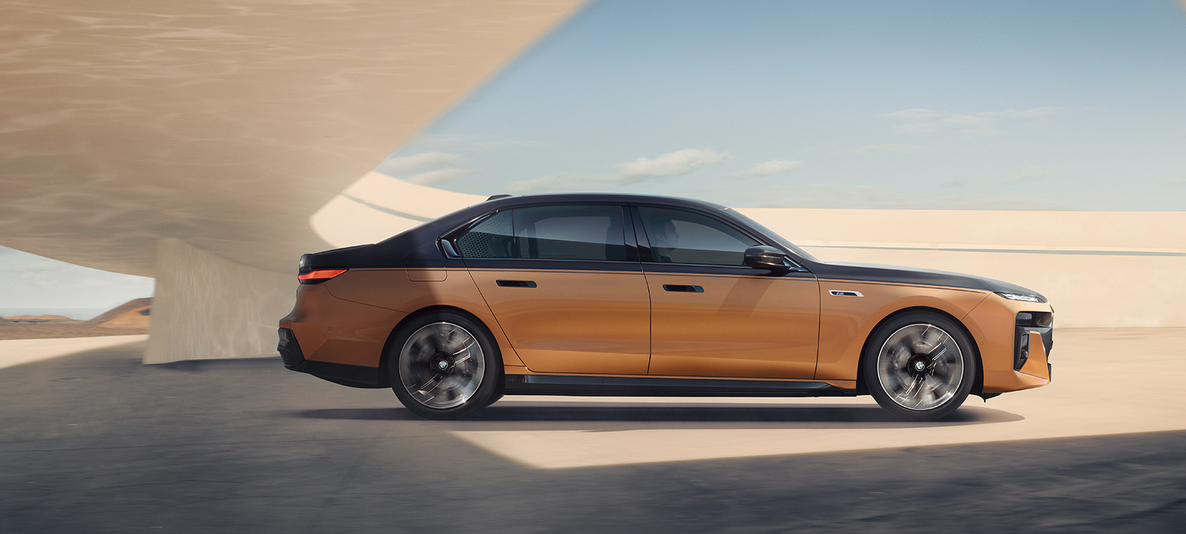 BMW i7 M70 xDrive sedanas G70