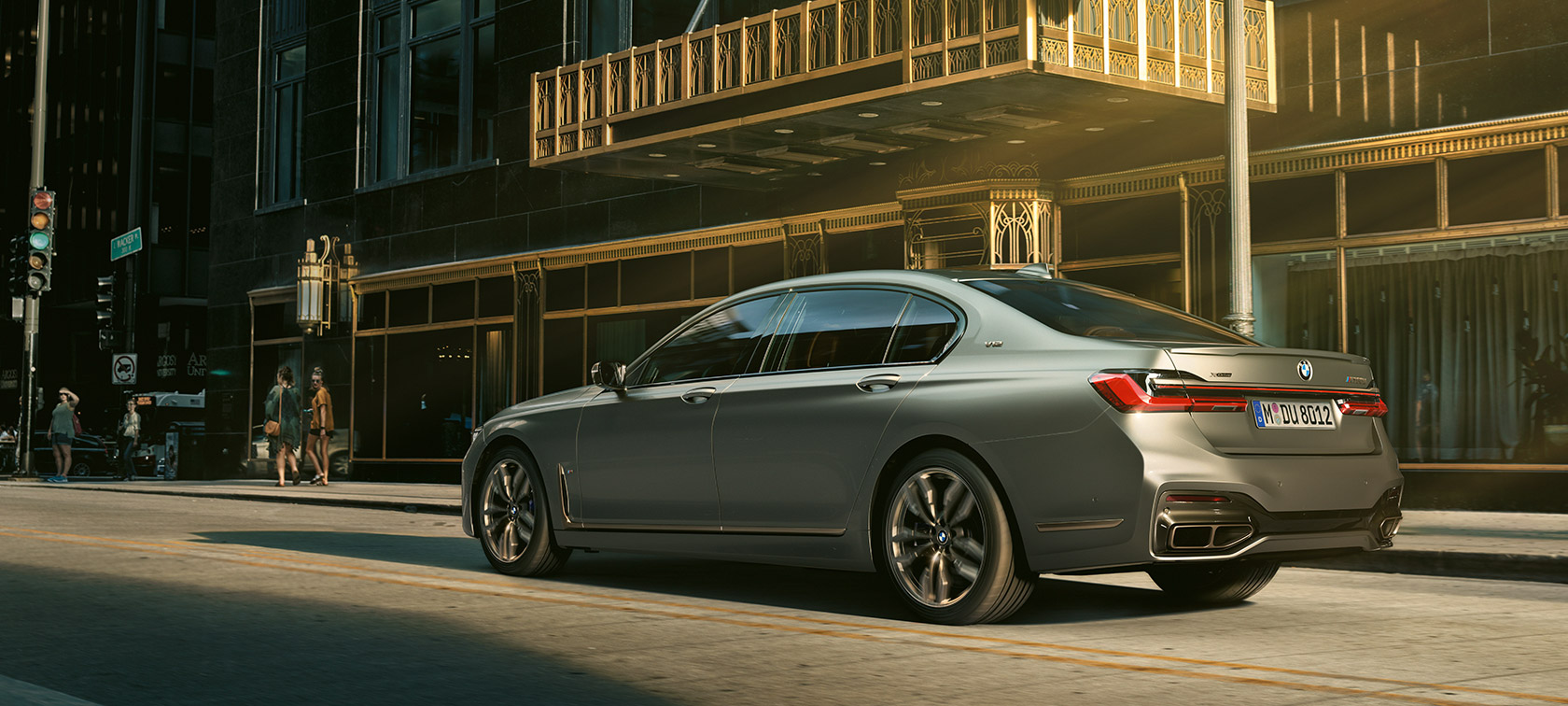 BMW M760Li xDrive sedanas BMW M760Li xDrive sedanas, BMW M760Li 2019, Įkvėpkite