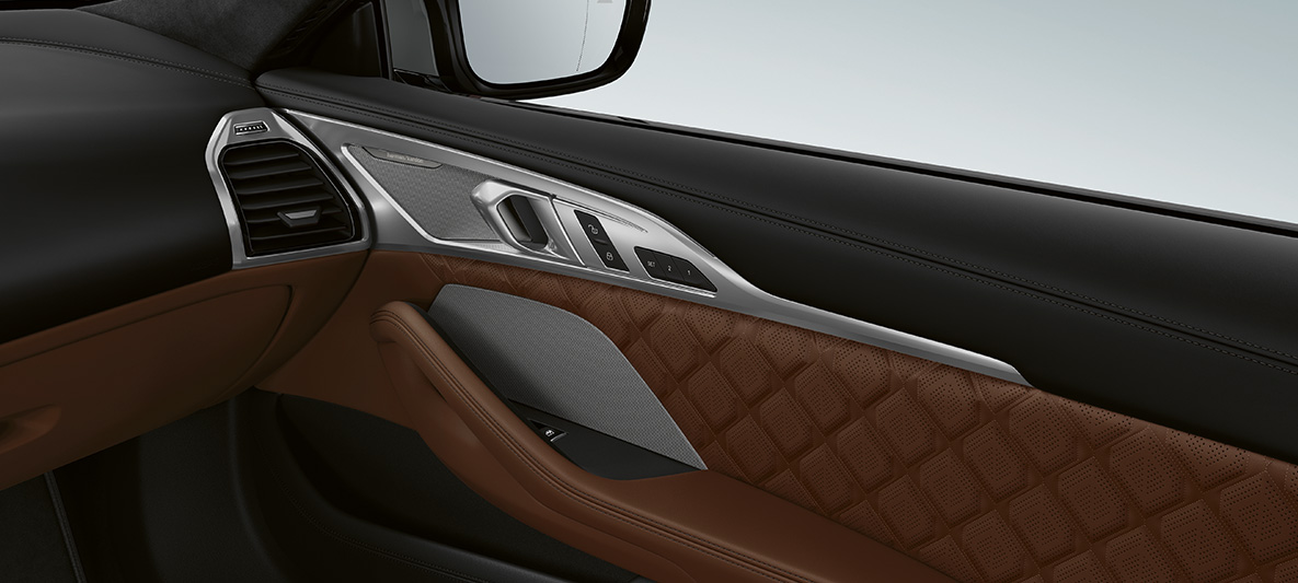 Bowers & Wilkins Diamond erdvinio garso sistema BMW M8 kupė, interjeras su Bowers & Wilkins Diamond erdvinio garso sistema