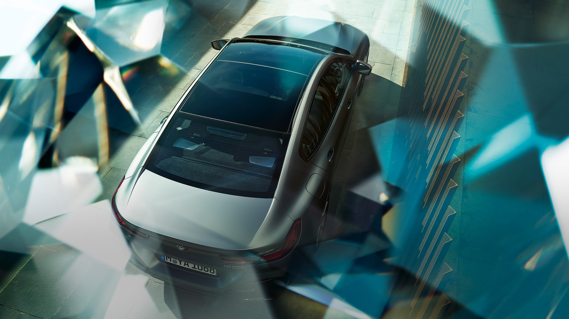 Panoraminis stiklinis BMW M850i xDrive Gran kupė stogas Panoraminis stiklinis stogas BMW M850i xDrive Gran kupė G16 2019 BMW Individual Frozen Bluestone metaliko spalvos vaizdas iš paukščio skrydžio
