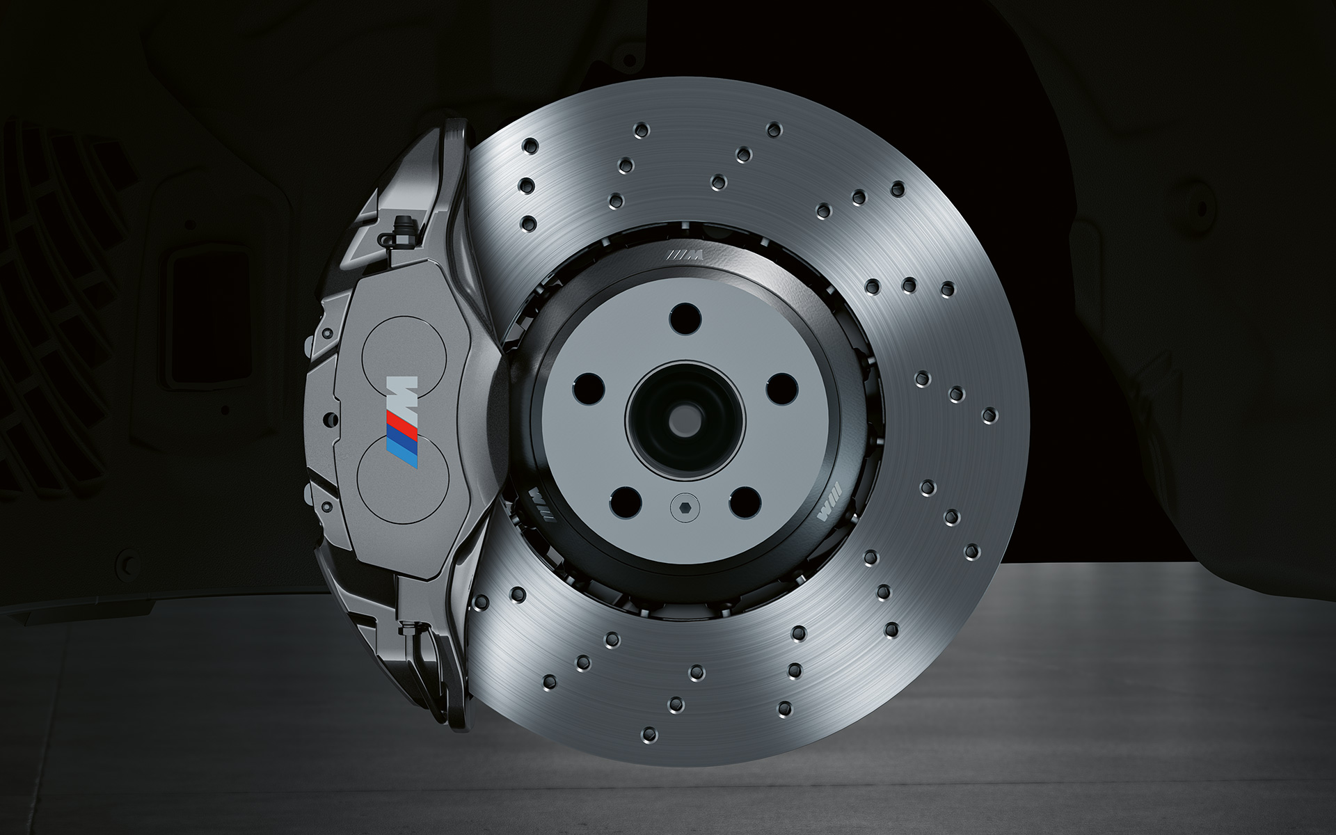BMW X1 M35i xDrive stabdžiai iš arti BMW X1 M35i xDrive eksterjeras stabdžių vaizdas iš arti