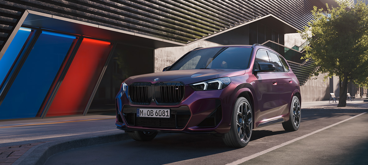 BMW Individual Mora violetinė metalizuota kėbulo spalva BMW Individual Mora violetinė metalizuota kėbulo spalva