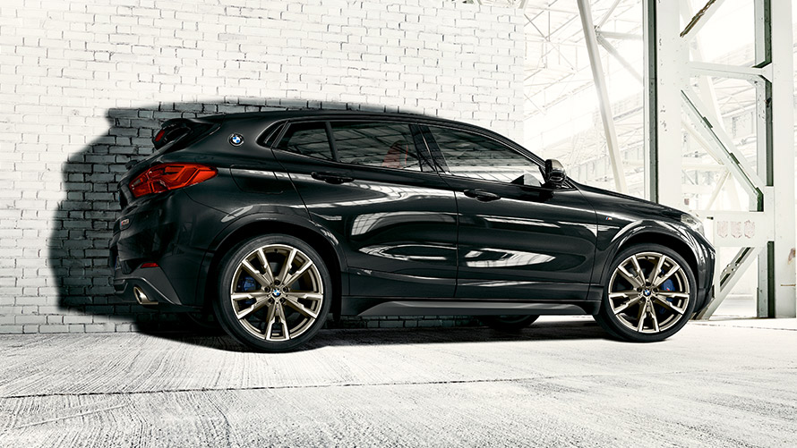 BMW X2 M35i (F39) juodos metalizuotos Black Sapphire spalvos, techniniai duomenys BMW X2 M35i (F39) juodos metalizuotos Black Sapphire spalvos, techniniai duomenys