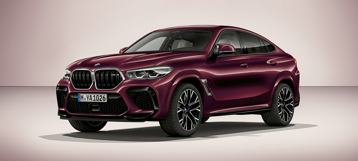 BMW X6 M BMW Individual Ametrin metaliko spalvos BMW X6 M F96 SUV 2020 BMW Individual Ametrin metaliko spalvos trijų ketvirčių vaizdas iš šono