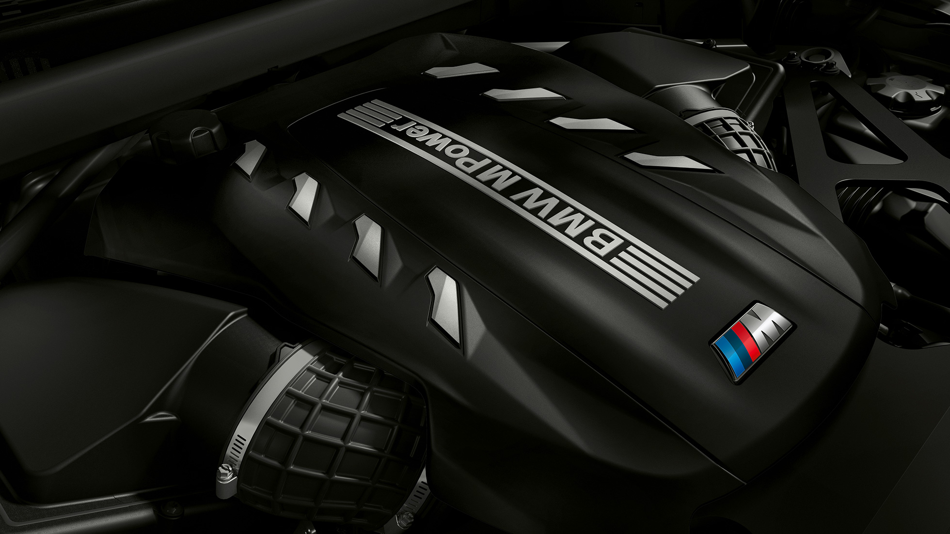 Itin galingas BMW X6 M Competition 8 cilindrų benzininis variklis M TwinPower Turbo Itin galingas BMW X6 M Competition F96 2020 8 cilindrų benzininis variklis M TwinPower Turbo iš arti