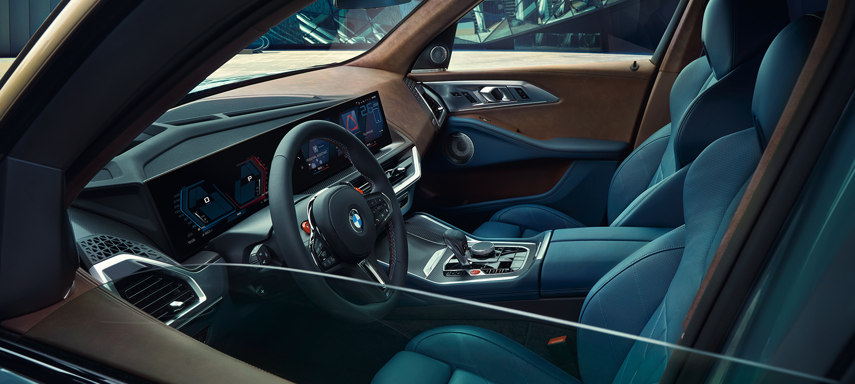 BMW XM G09 vairuotojo erdvė ir technologijos BMW XM G09 vairuotojo erdvė ir technologijos