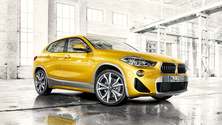 BMW X2 (F39) pirmoji karta, automobilio gatvėje trijų ketvirčių vaizdas iš priekio BMW X serijos BMW X2 (F39) pirmoji karta, automobilio gatvėje trijų ketvirčių vaizdas iš priekio