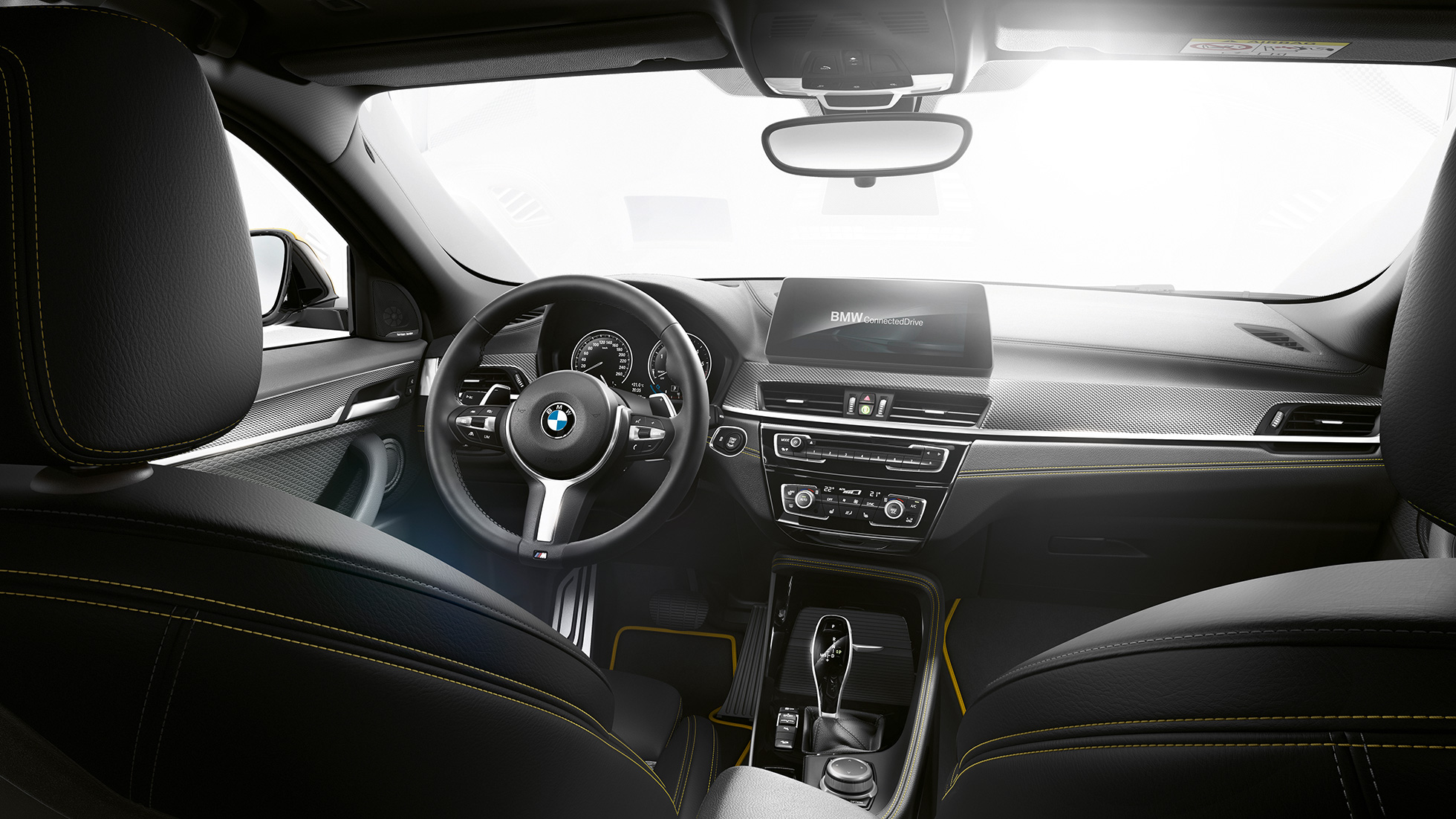 BMW X2 F39 odinis vairas BMW X2 2018 F39 odinis vairas, interjero dizainas