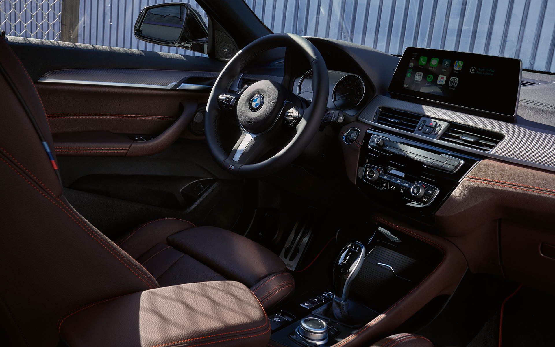 BMW X2 (F39) 2020, vairuotojo erdvė, interjeras