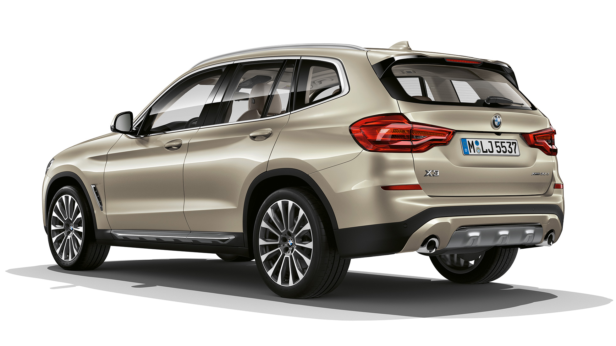 BMW X3 M40i, Modelis Luxury Line, trijų ketvirčių vaizdas iš galo BMW X3 M40i, Modelis Luxury Line, trijų ketvirčių vaizdas iš galo