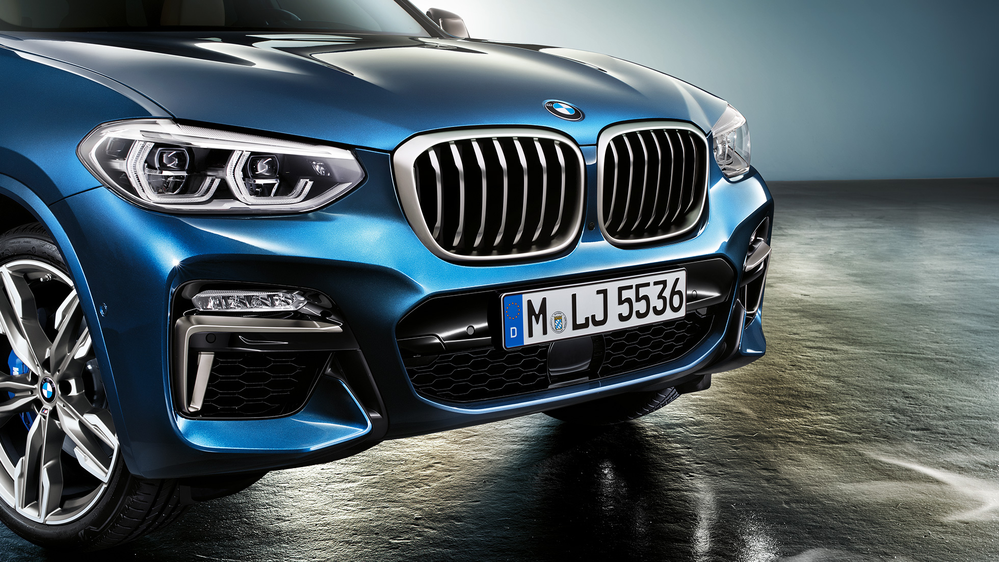 BMW X3 M40i, priekinis bamperis ir grotelės BMW X3 M40i, priekinis bamperis ir grotelės