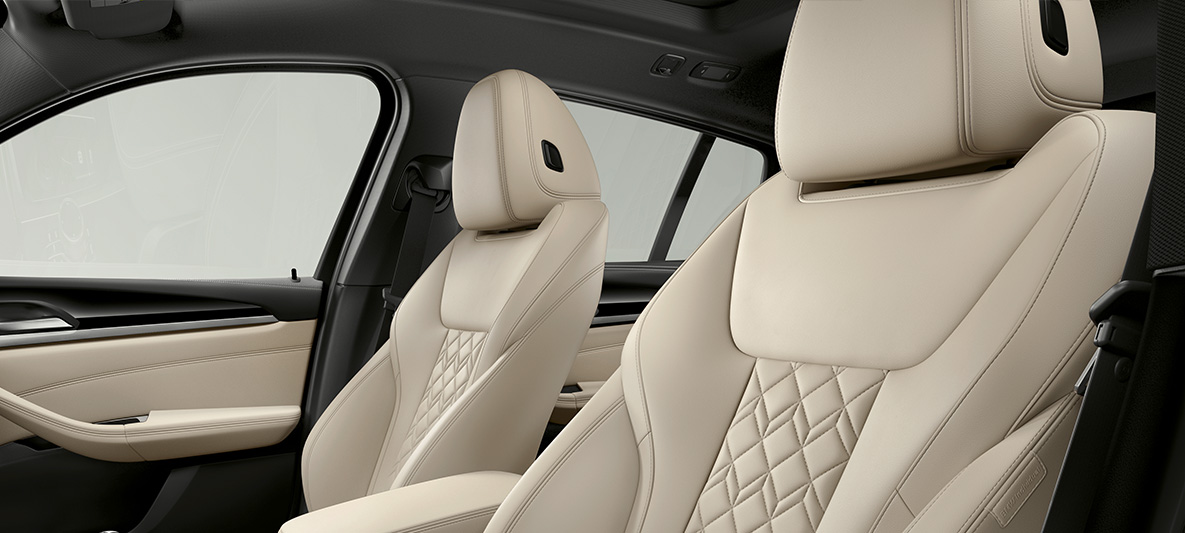 BMW Individual išplėstinė Merino odos apdaila dramblio kaulo baltos spalvos BMW X4 BMW Individual išplėstinė Merino odos apdaila dramblio kaulo baltos spalvos BMW X4 G02 2018 interjere