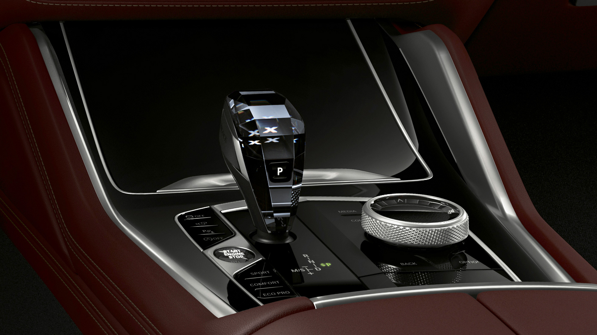 BMW X6 su BMW Individual, centrinis valdymo pultas BMW X6 su BMW Individual centrinis valdymo pultas iš arti