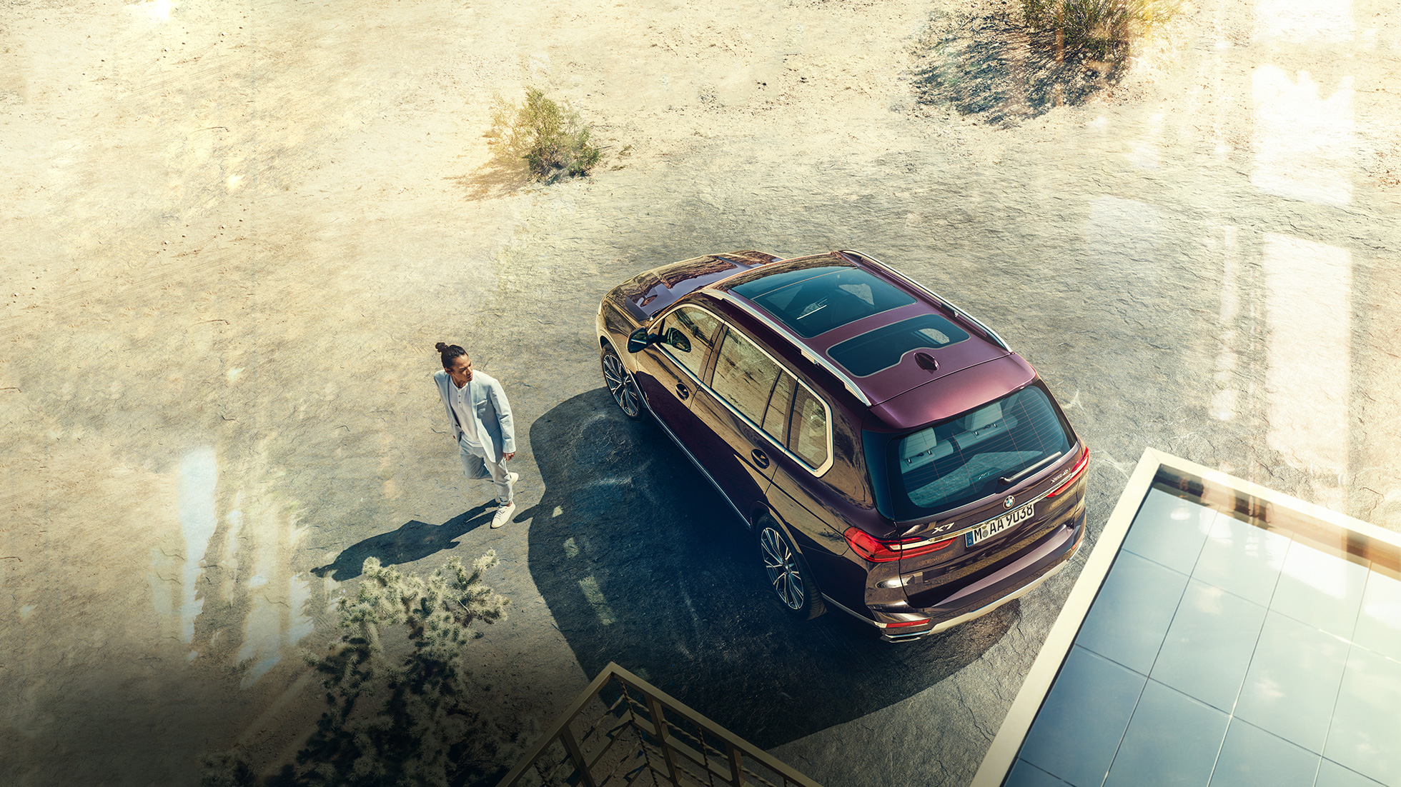 BMW Individual X7 xDrive40i vaizdas iš paukščio skrydžio BMW X7 Ametrin metaliko spalvos, stovinčio automobilio vaizdas iš paukščio skrydžio, G07 2019
