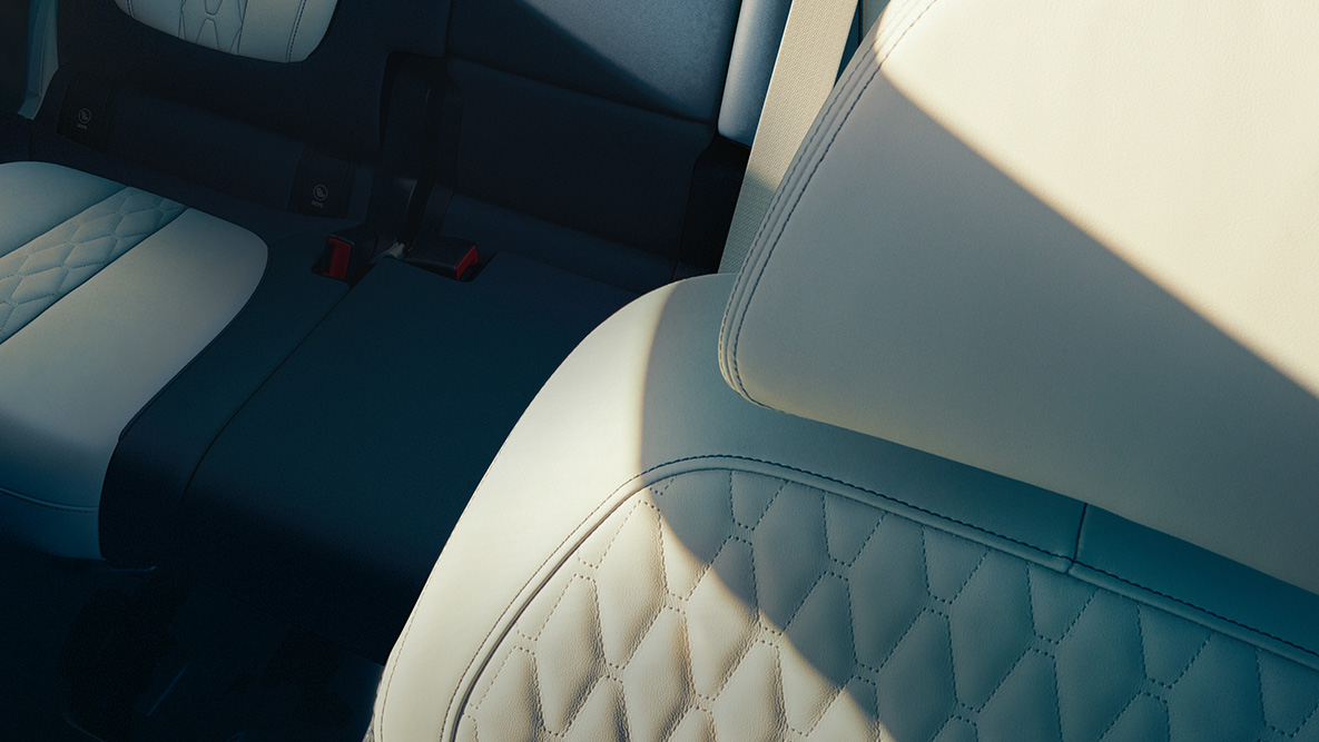 BMW X7 odos dizainas Priartintas Merino odos dizaino vaizdas