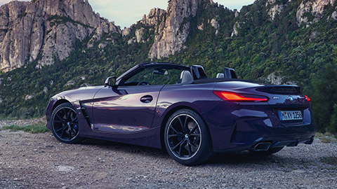 BMW Z4 Roadster (G29) vaizdas iš galo BMW Z4 Roadster (G29) vaizdas iš galo