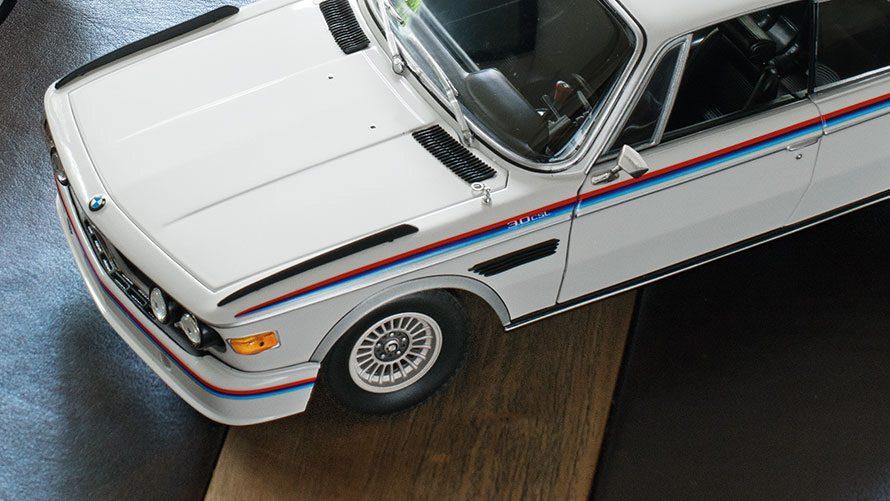 BMW 3.0 CLS miniatiūra Nuotraukoje - BMW 3.0 CLS miniatiūra