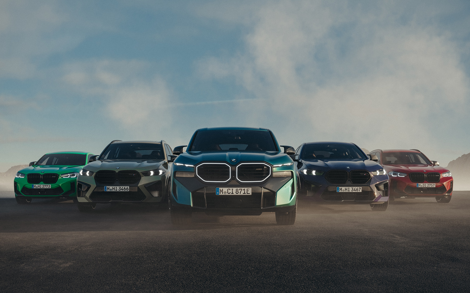 BMW X bendra nuotrauka rodyklės formos išdėstymu BMW X bendra nuotrauka U11, G01, G02, G05, G06, G07, G09 rodyklės formos išdėstymu
