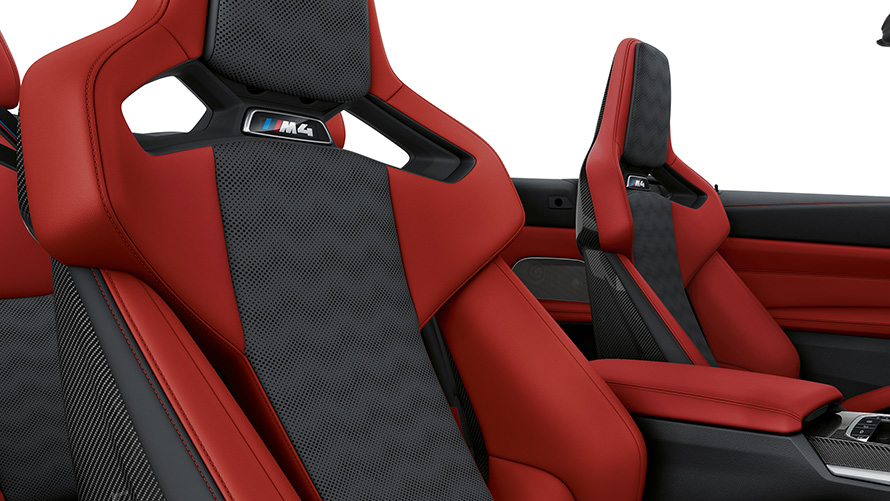 BMW M4 kabrioletas G83 M Carbon sėdynės fiona red raudonos/juodos spalvos BMW M4 kabrioletas G83 M Carbon sėdynės fiona red raudonos/juodos spalvos