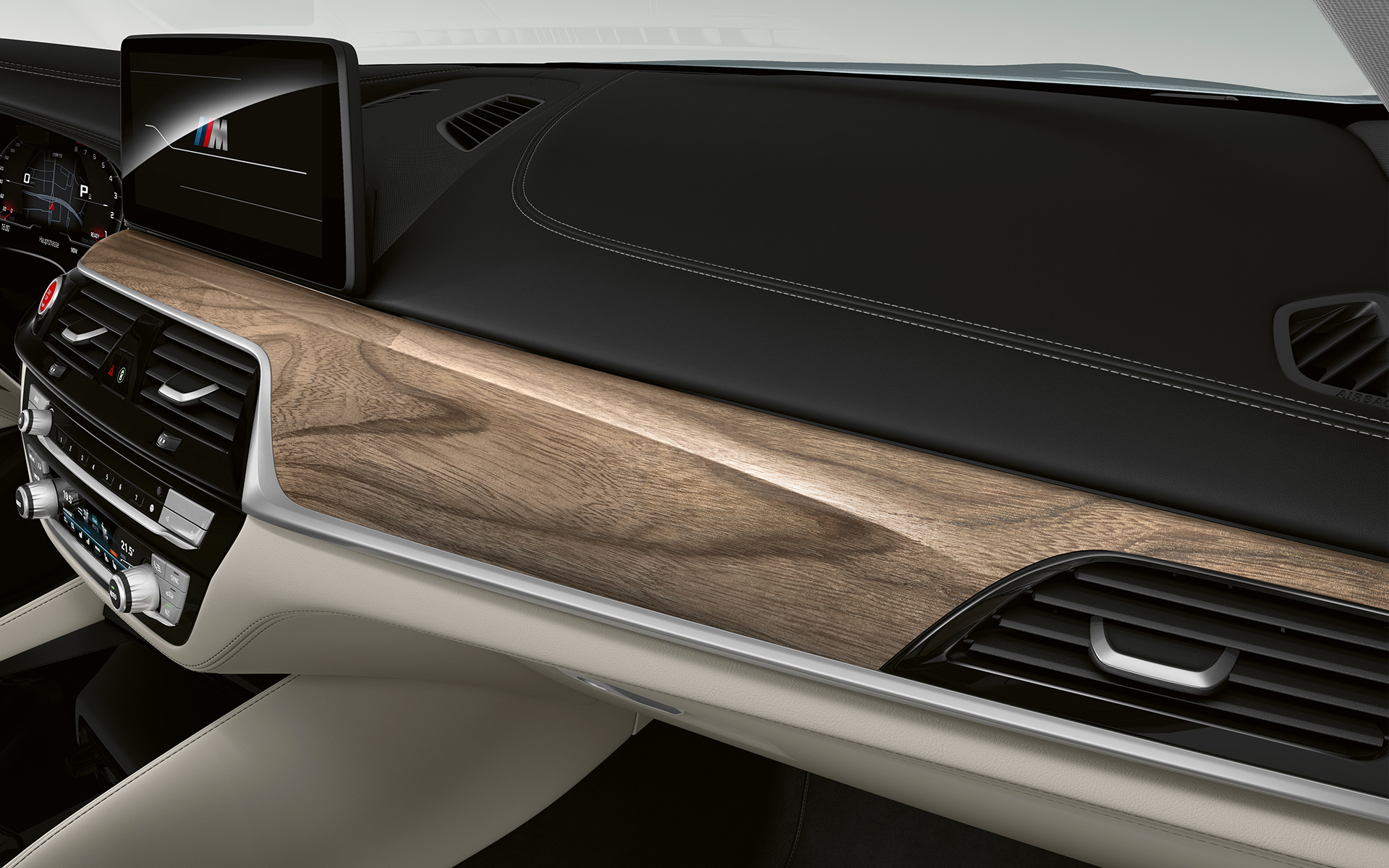 BMW Individual aukštos kokybės medienos Sen Light Brown šviesiai ruda interjero apdaila, vaizdas iš arti BMW Individual aukštos kokybės medienos Sen Light Brown šviesiai ruda interjero apdaila, vaizdas iš arti