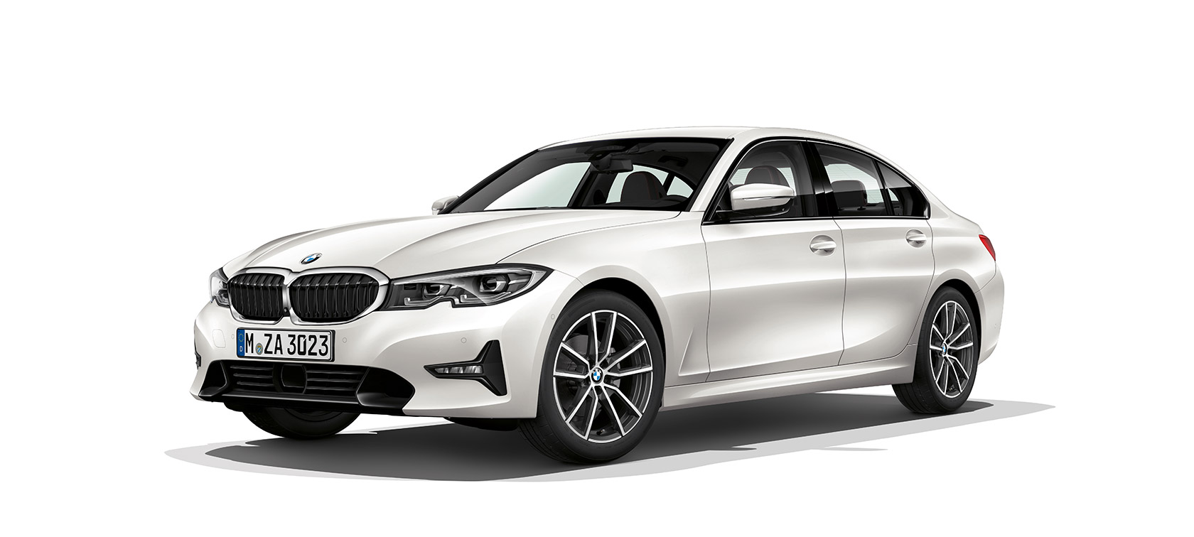 BMW 5 serijos Sedanas Baltos spalvos BMW 5 serijos Sedano erdvinis vaizdas iš priekio.
