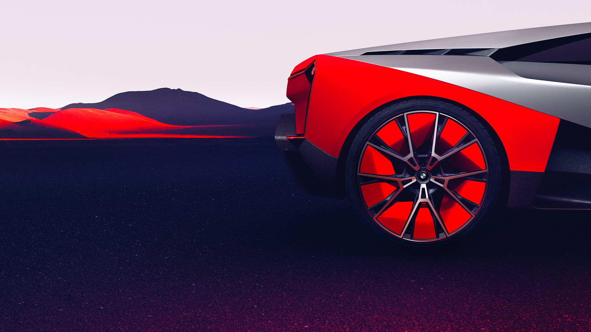 BMW Vision M NEXT, vaizdas iš šono BMW Vision M NEXT, stovinčio automobilio vaizdas iš šono, ratlankiai