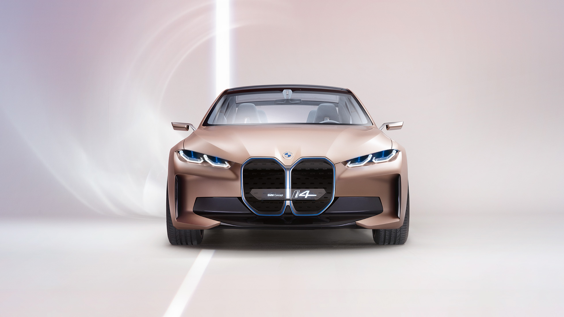 Eksterjeras 1, 2020 m. BMW i4 G26 konceptas Eksterjeras 1, 2020 m. BMW i4 G26 elektrinio automobilio konceptas, vien tik elektra varomas BMW Gran kupė
