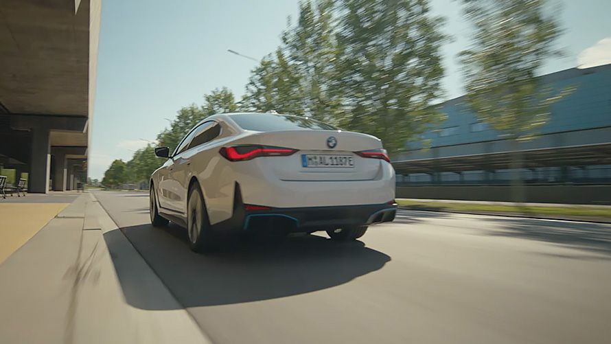 BMW elektromobiliai, vaizdo įrašas apie BMW i4 elektrifikuojantį vairavimo malonumą ir technines specifikacijas BMW elektromobiliai, vaizdo įrašas apie BMW i4 elektrifikuojantį vairavimo malonumą ir technines specifikacijas