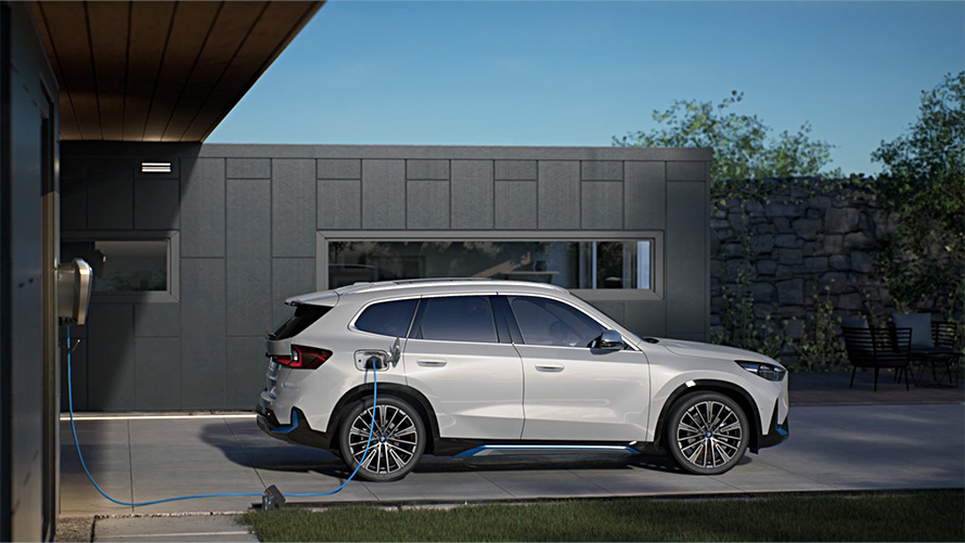 BMW elektromobiliai BMW U11 vaizdo įrašas apie įkrovimą namuose BMW elektromobiliai BMW U11 vaizdo įrašas apie įkrovimą namuose