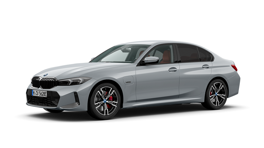 BMW 3 serijos įkraunamo hibridinio sedano trijų ketvirčių vaizdas iš priekio BMW 3 serijos įkraunamo hibridinio sedano trijų ketvirčių vaizdas iš priekio studijoje