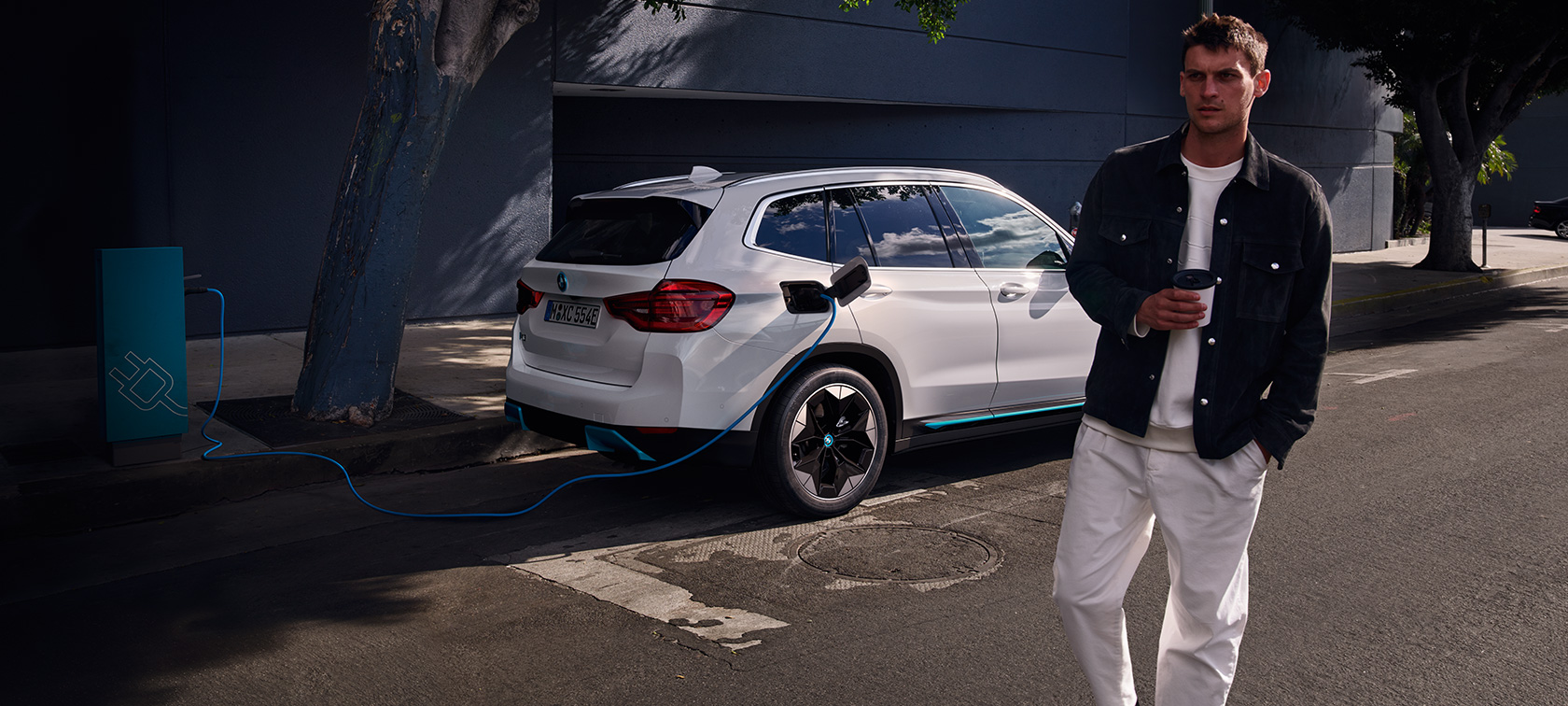 BMW įkrovimas BMW elektrinis mobilumas BMW įkrovimas