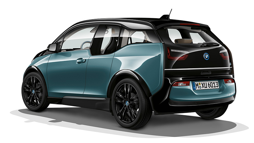 BMW i3 studijoje BMW i3 trijų ketvirčių vaizdas iš priekio studijoje