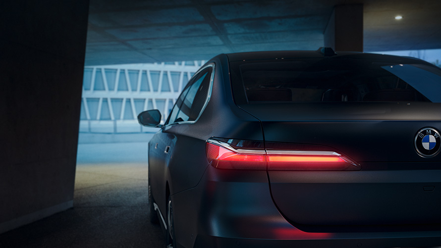 Nuotolinis programinės įrangos atnaujinimas pasitikimo šviesų animavimas Nuotolinis programinės įrangos atnaujinimas Pasitikimo šviesų animavimas BMW vaizdas iš galo
