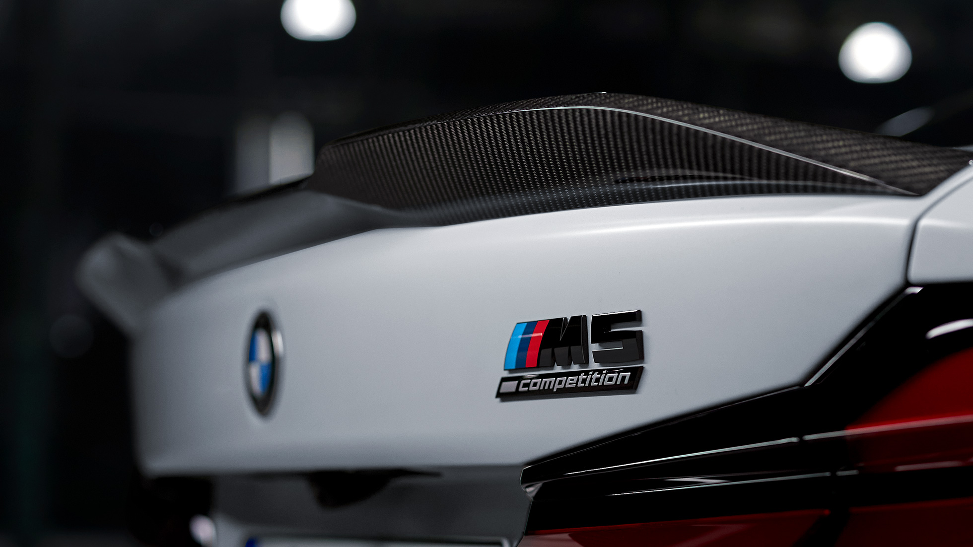 M Performance galinis aptakas Pro iš anglies pluošto, vaizdas iš arti BMW M Performance Parts, M Performance galinis aptakas Pro, iš anglies pluošto,vaizdas iš arti