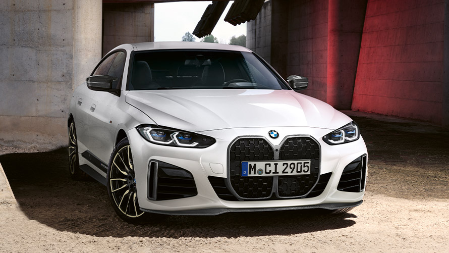 BMW 4 serijos Gran kupė (G26) ICE trijų ketvirčių vaizdas iš priekio BMW M Performance Parts serijos dalys, BMW 4 serijos Gran kupė (G26) ICE trijų ketvirčių vaizdas iš priekio