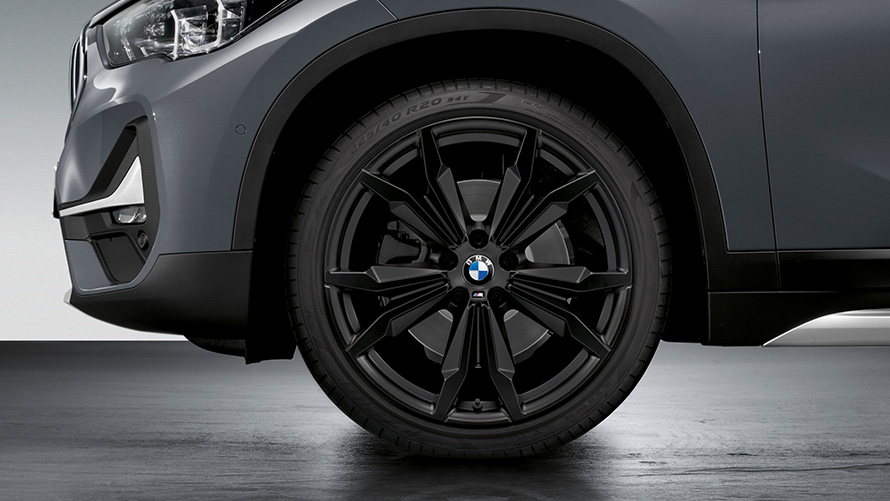 BMW M Performance Double-spoke stiliaus 717 M BMW M Performance Double-spoke stiliaus 717 M BMW vasarinės padangos