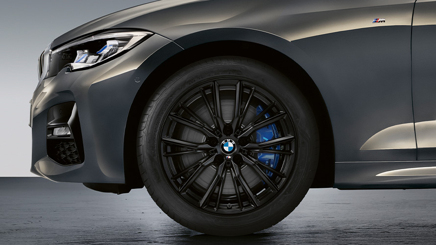18 colių M Performance Double-spoke 796 M BMW 18 colių lengvojo lydinio M Performance Double-spoke 796 M ratlankis su lydinio disku