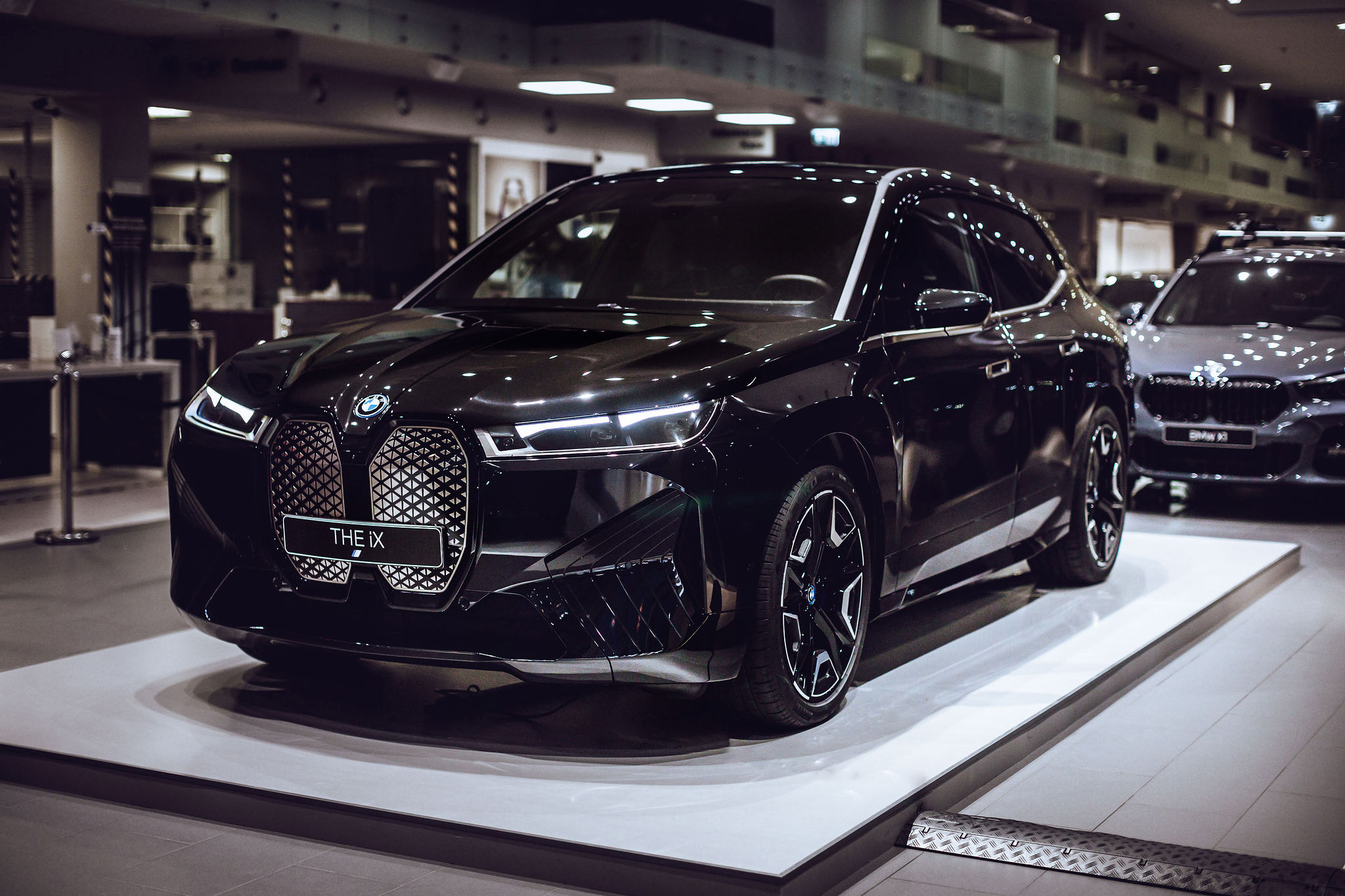BMW iX