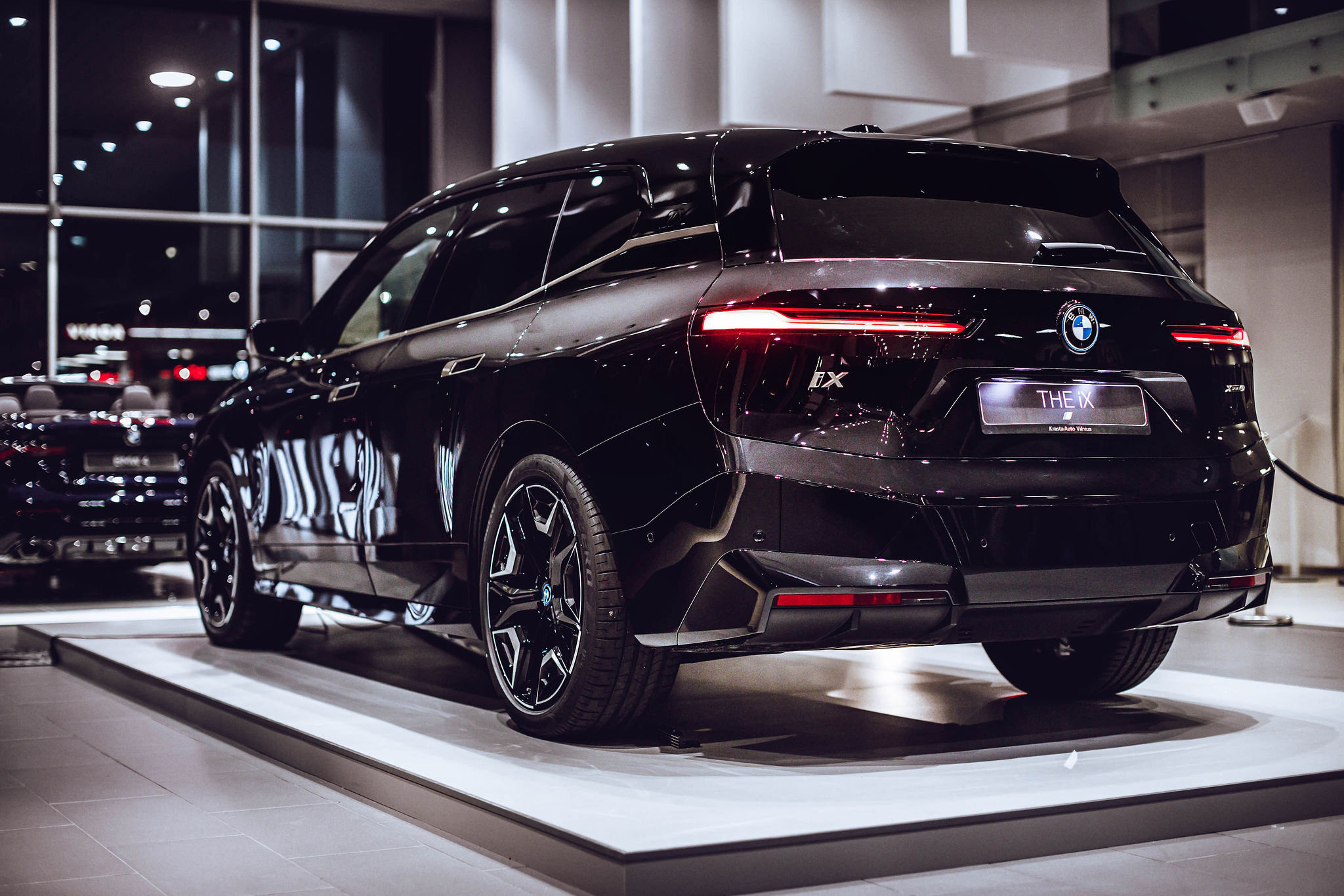 BMW iX