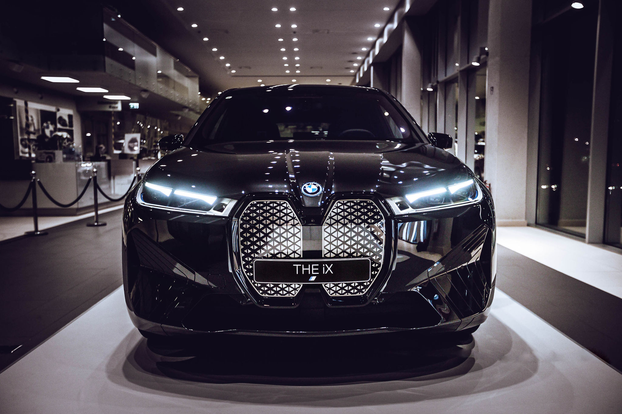 BMW iX