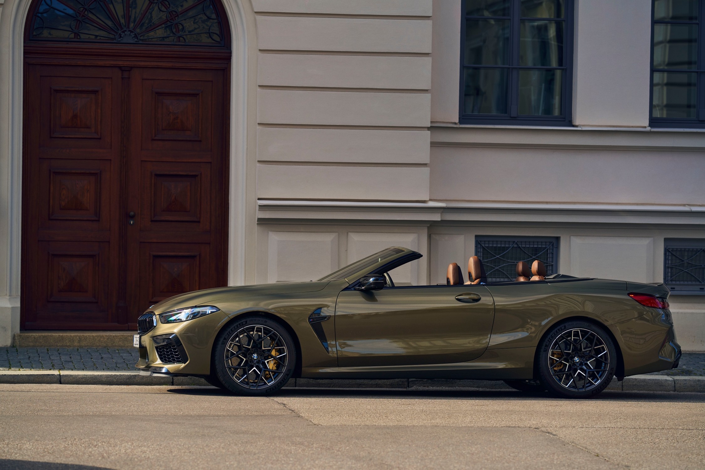 BMW 8 serija